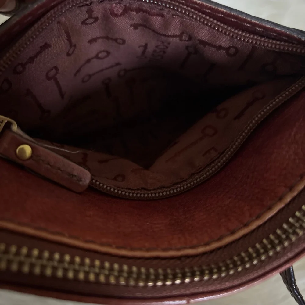 Women's Fossil Vintage Two-Tone Cognac Tan Leather Crossbody Bag Small‎ Size